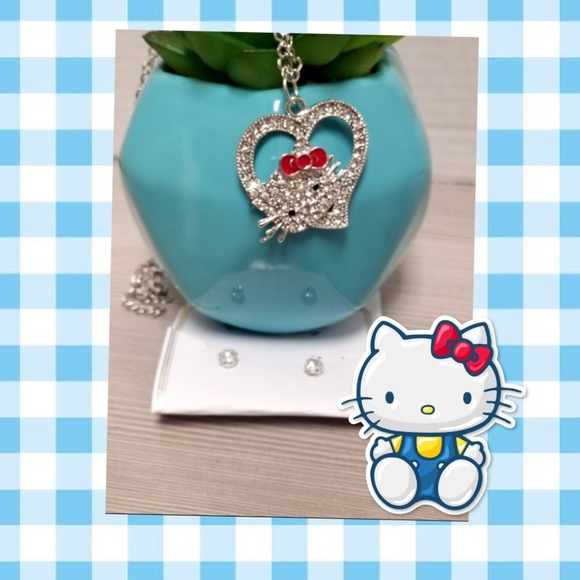 Hello Kitty Jewelry - NWT Hello Kitty Rhinestone  Heart Necklace